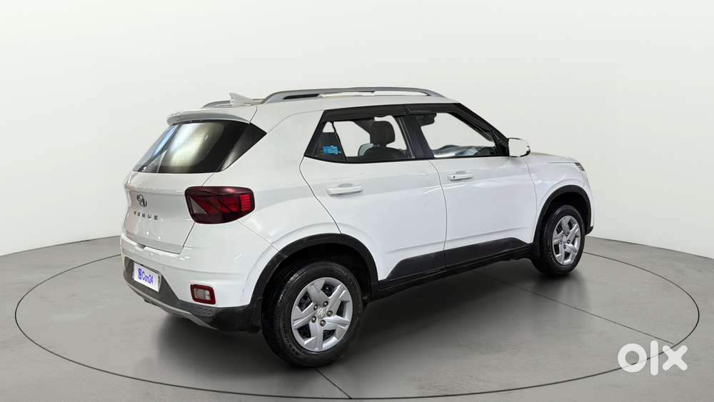Hyundai Venue 1.2 S Plus, 2022, Petrol