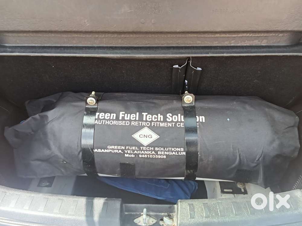 Maruti Suzuki Swift Vxi Cng, 2016, Petrol