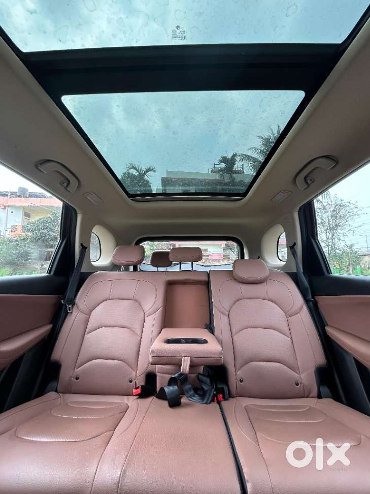 Mg Hector Plus Savvy Pro 1.5 Turbo Petrol Cvt 7 Str, 2024, Petrol