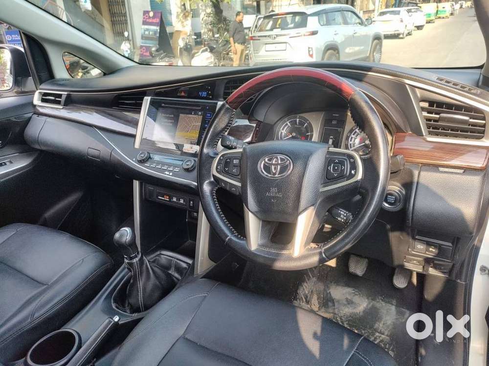 Toyota Innova Crysta [2020-ongoing] 2.7 Gx Mt 8 Str, 2020, Diesel