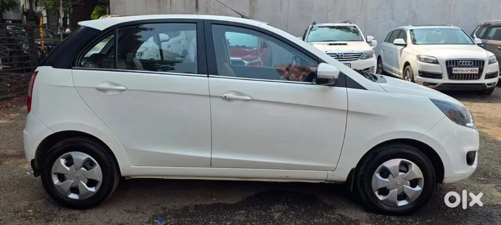 Tata Bolt Revotron Xms, 2016, Petrol