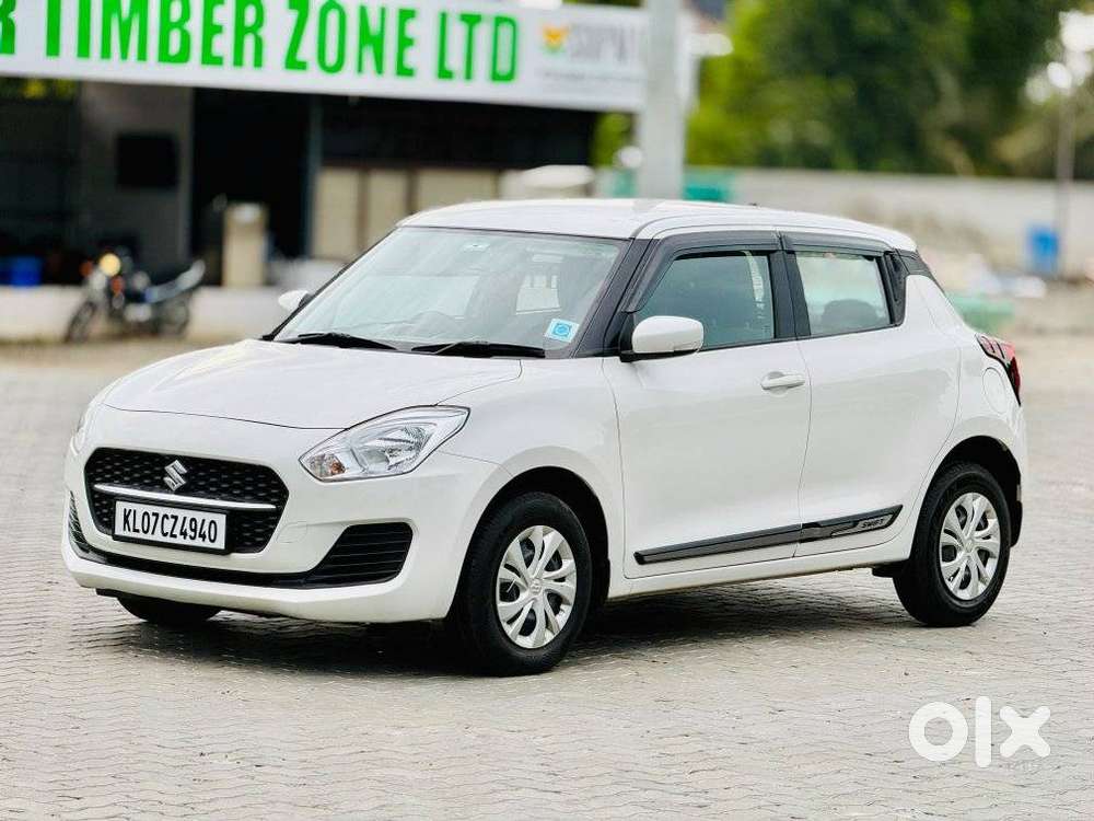 Maruti Suzuki Swift Vxi Abs Bsiv, 2022, Petrol