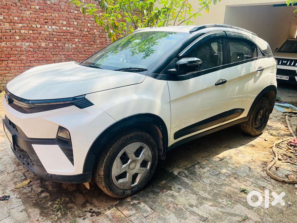 Tata Nexon Petrol 2024