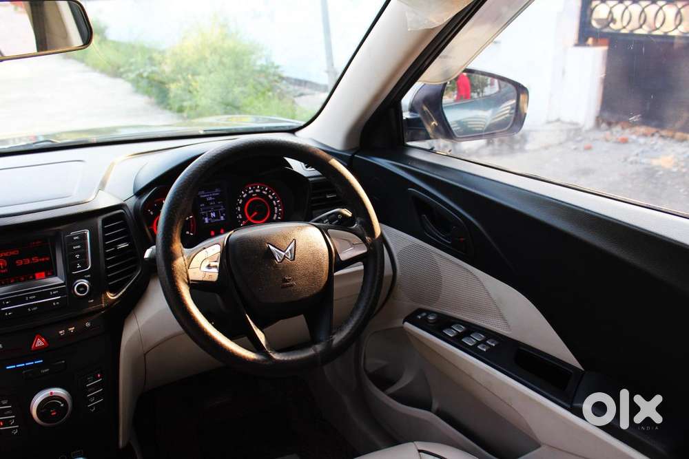 Mahindra Xuv300 W6 Diesel, 2023, Diesel