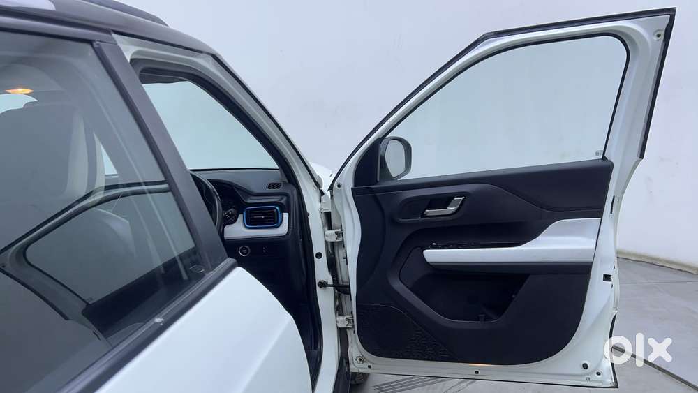 Tata Punch Creative Amt, 2022, Petrol