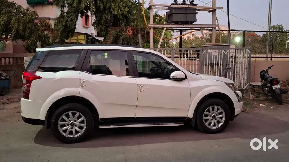 Mahindra Xuv500 2015 Diesel 130000 Km Driven