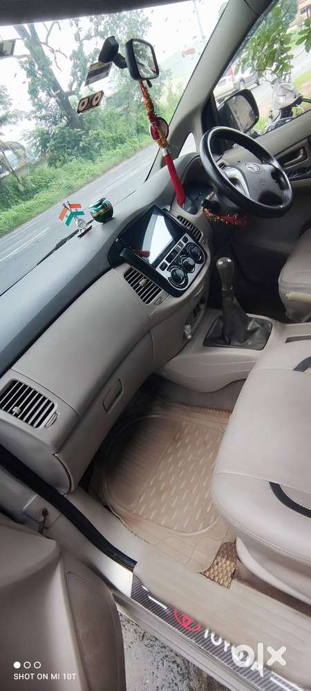 Toyota Innova 2.5 G 8 Seater Mint Condition