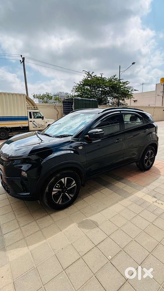 For Sale – Tata Nexon 2025 Creative S+ 6amt Dark Edition (petrol)