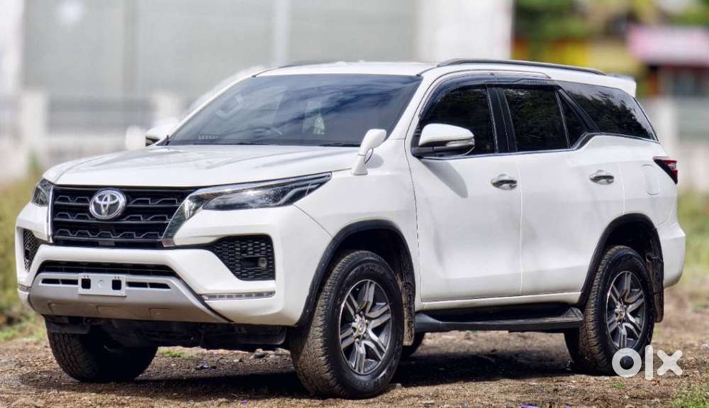 Toyota Fortuner 4x2 Manual, 2017, Diesel