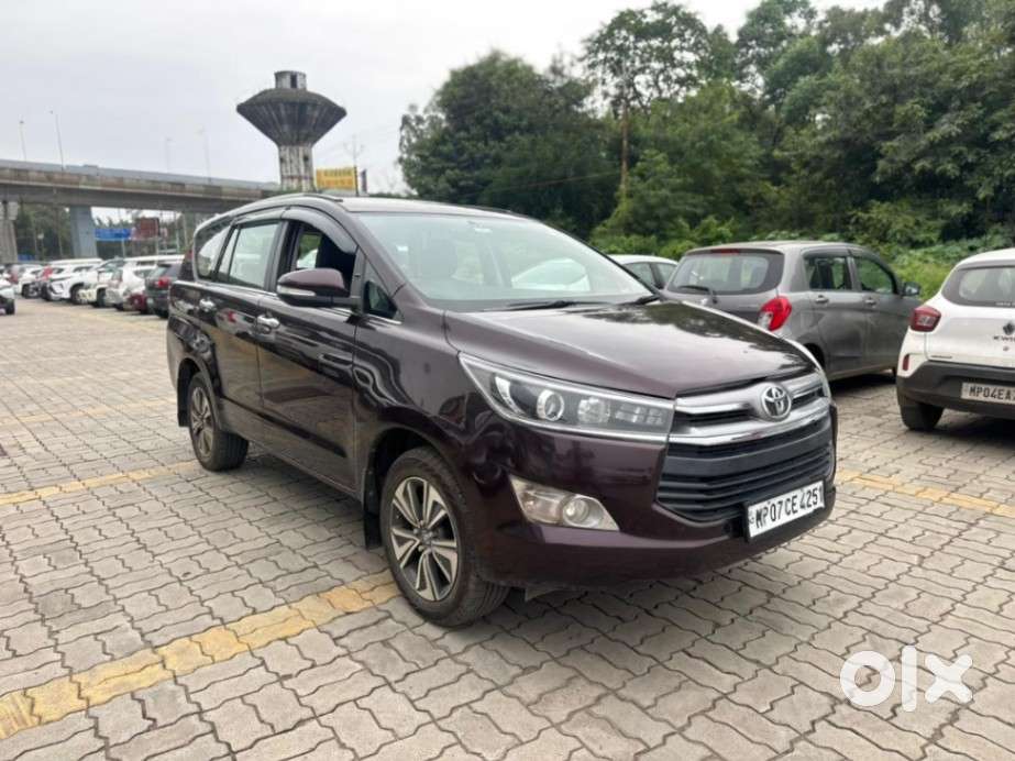 Toyota Innova Crysta 2.4 Vx Mt, 2016, Diesel