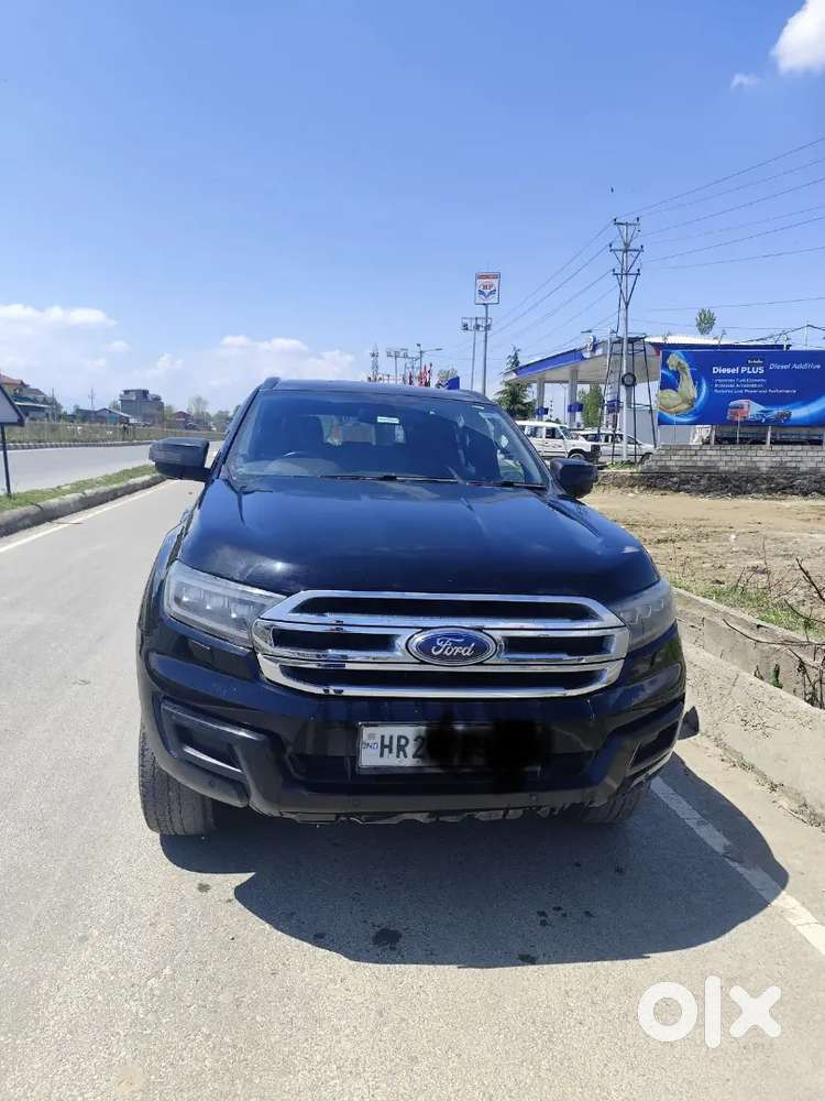 Ford Endeavour 2016 Diesel 140915 Km Driven