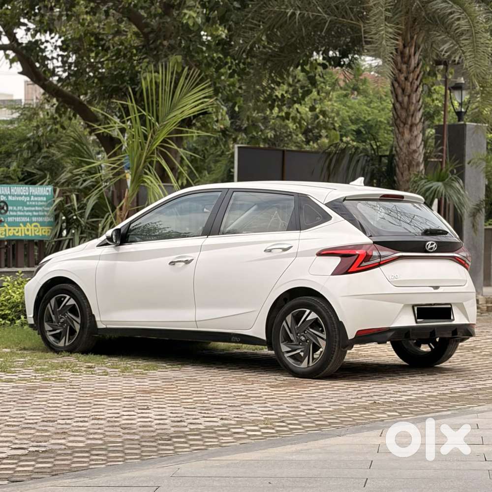 Hyundai I20 Asta (o) 1.2 Mt, 2022, Petrol