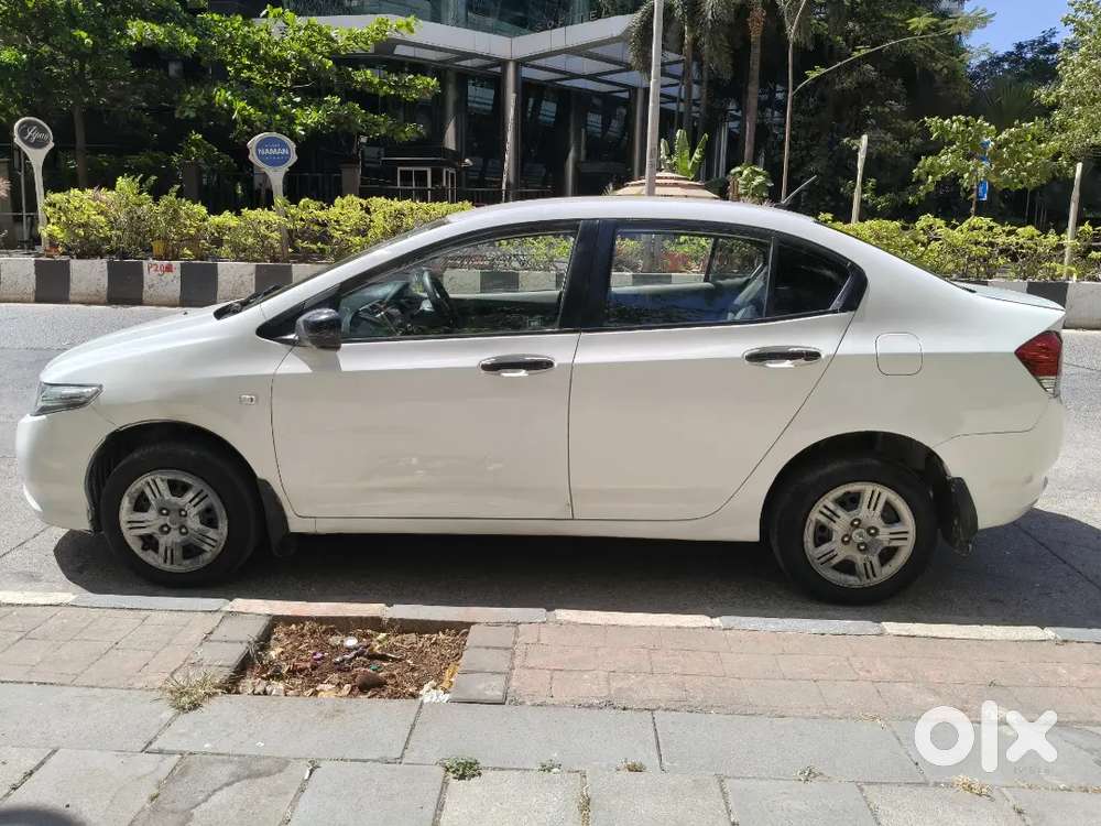 For Sale: Honda City I-vtec 2011  Petrol + Sequential Cng