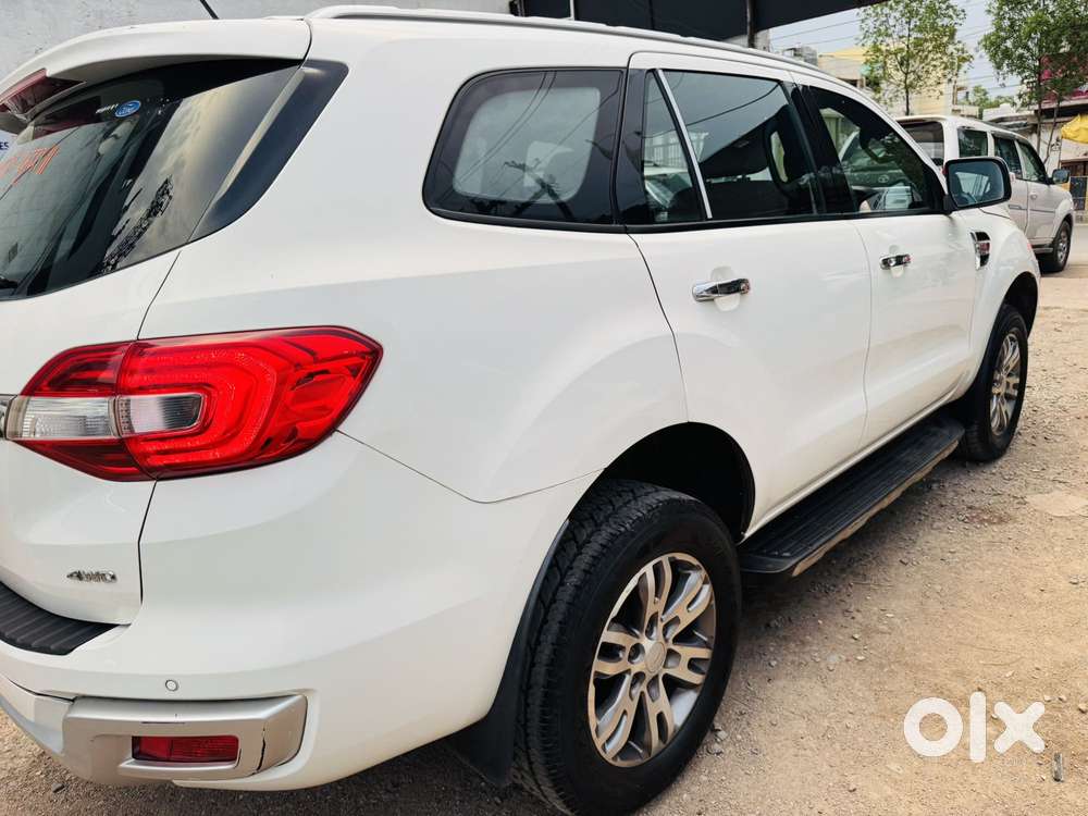 Ford Endeavour 3.2 Titanium At 4x4, 2017, Diesel
