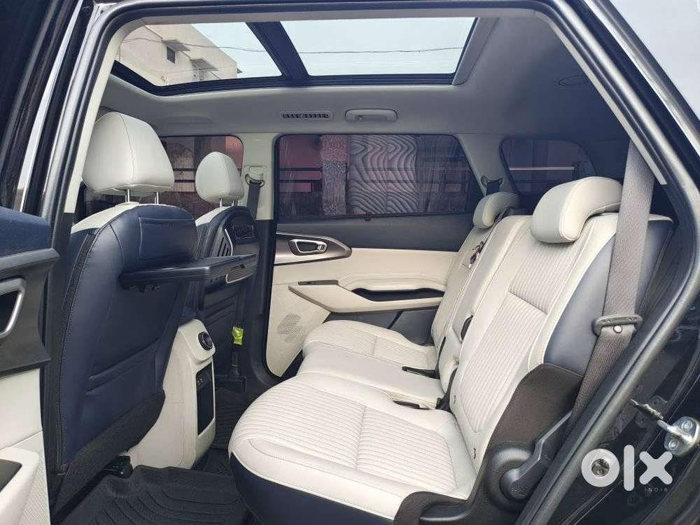 Kia Carens Clavis Ev, 2025, Electric