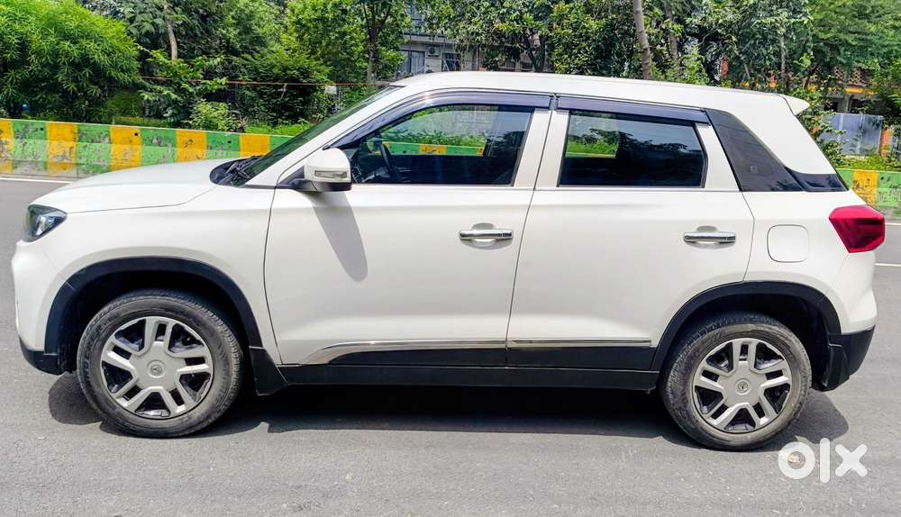Maruti Suzuki Brezza 1.5 Lxi Smart Hybrid, 2022, Petrol