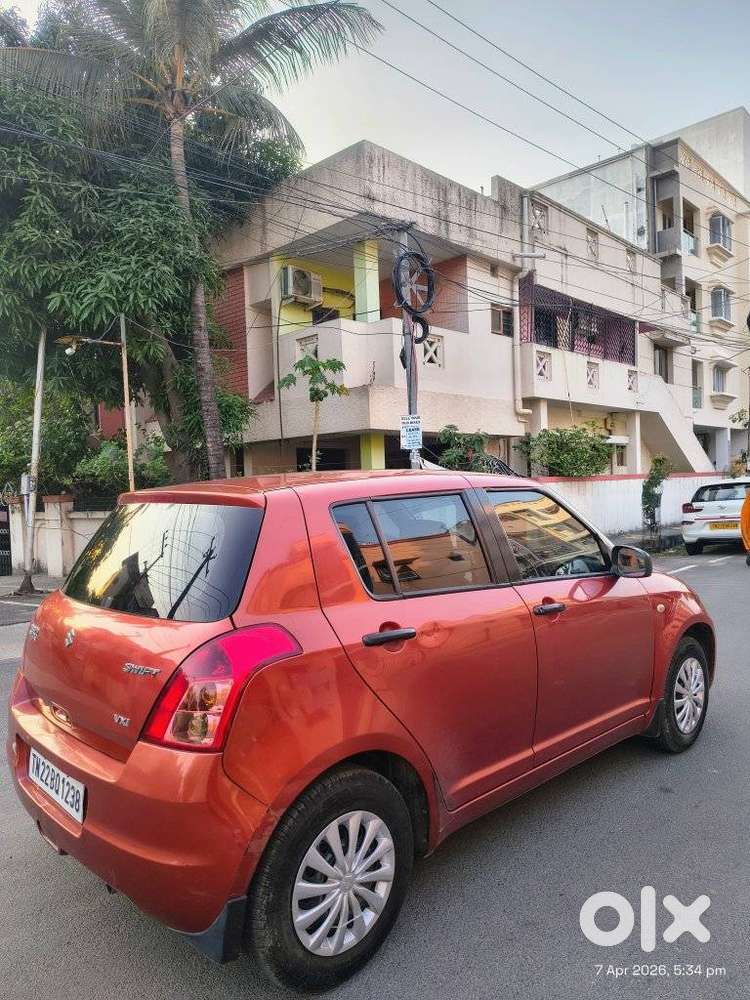 Maruti Suzuki Swift Vxi + Manual, 2010, Petrol