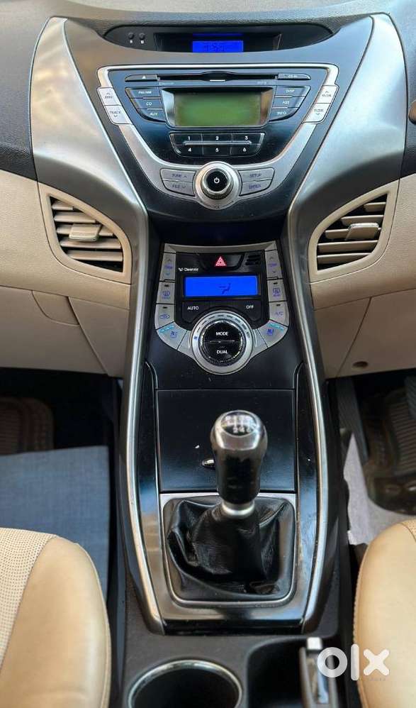 Hyundai Elantra 1.6 Sx, 2013, Petrol