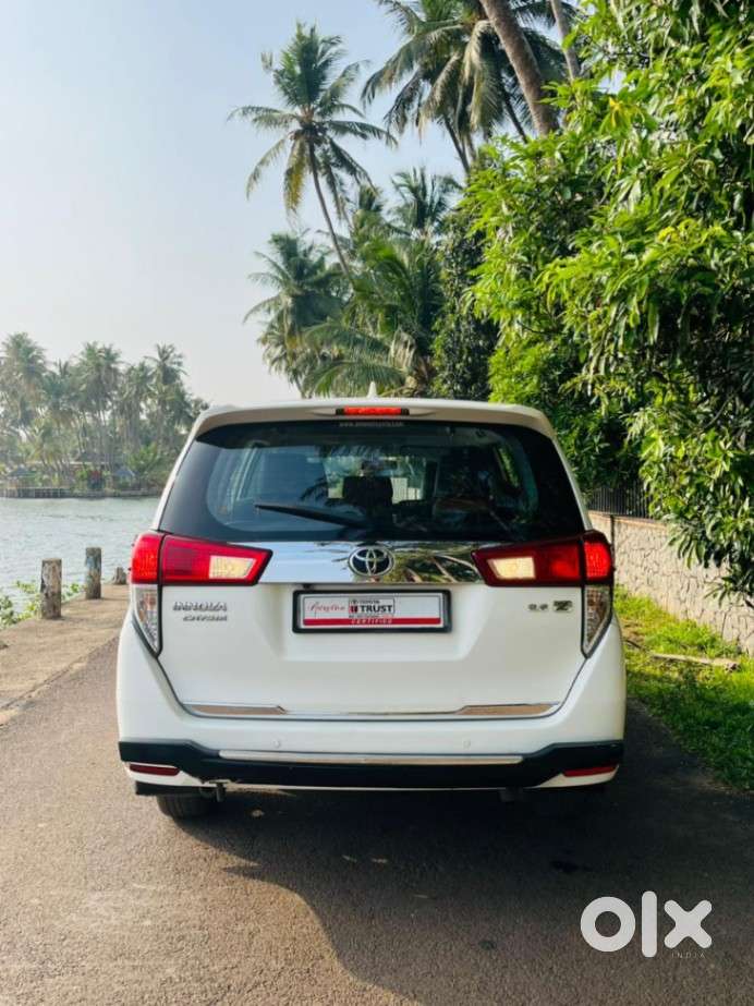Toyota Innova Crysta 2.8 Gx At, 2016, Diesel