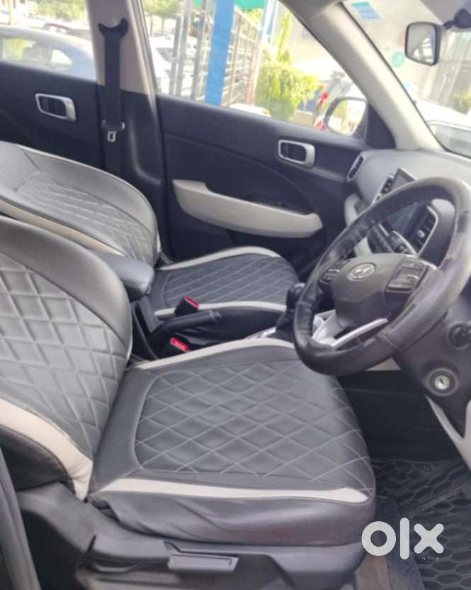Hyundai Venue 1.2 S (o), 2022, Petrol