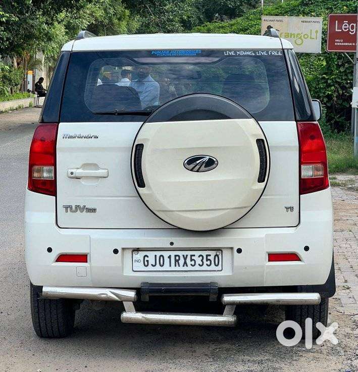 Mahindra Tuv 300