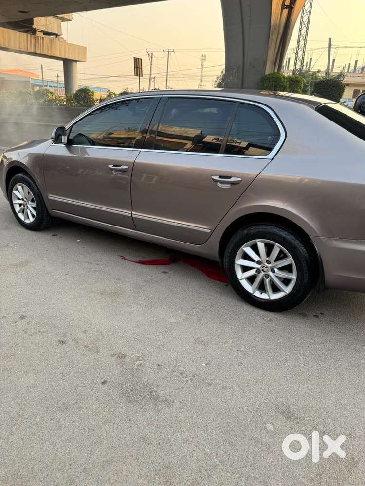 Skoda Superb V6 Petrol 2014
