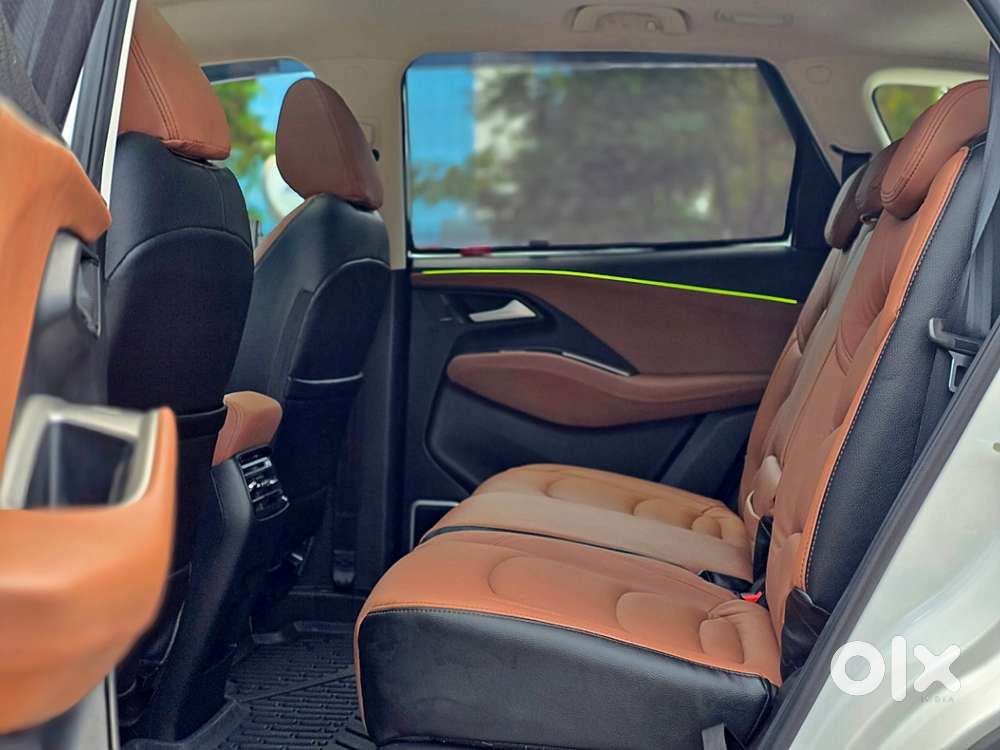 Mg Hector Plus Sharp Pro 1.5 Turbo Petrol Cvt 7 Str, 2025, Petrol