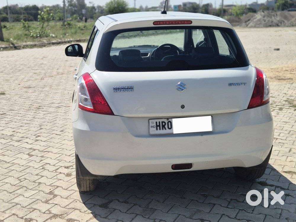 Maruti Suzuki Swift Lxi Optional-o, 2017, Petrol