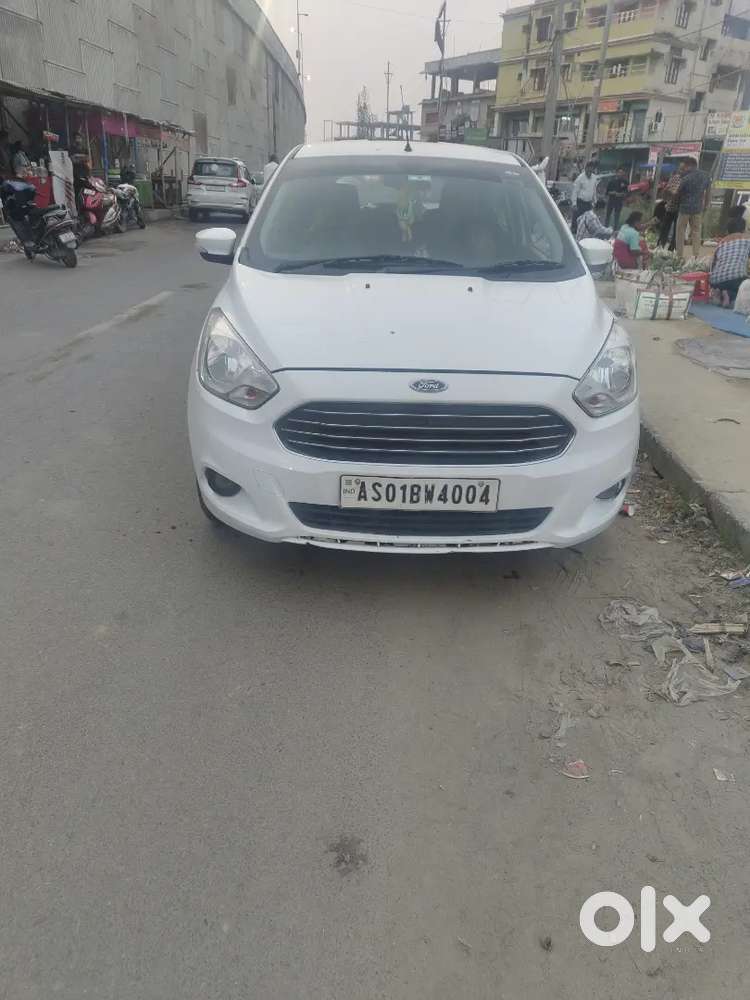 Ford Figo 1.2 Titanium 2015