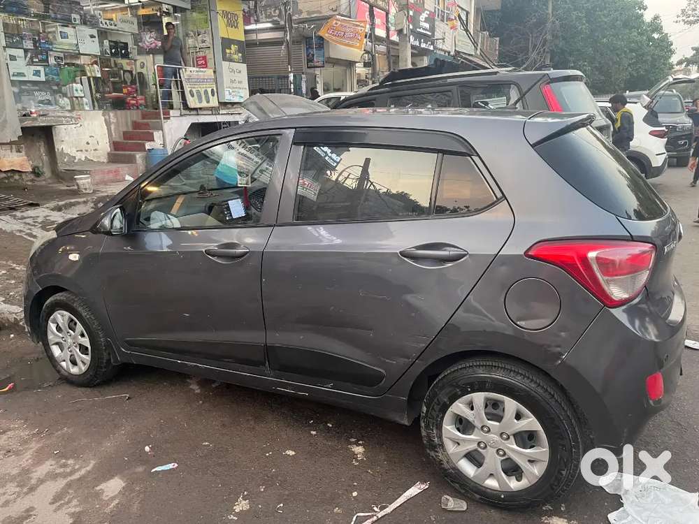 Car Grand I10