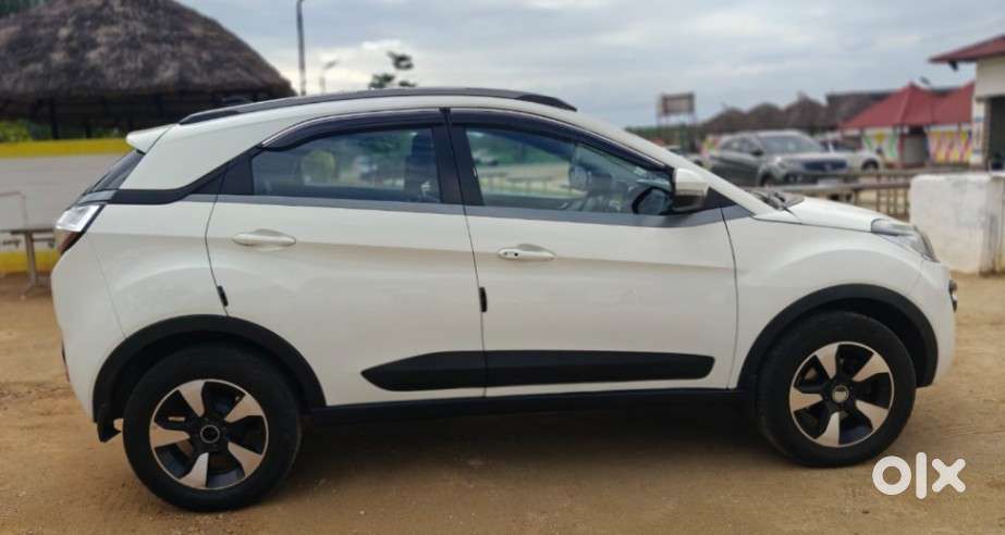 Tata Nexon, 2018, Petrol