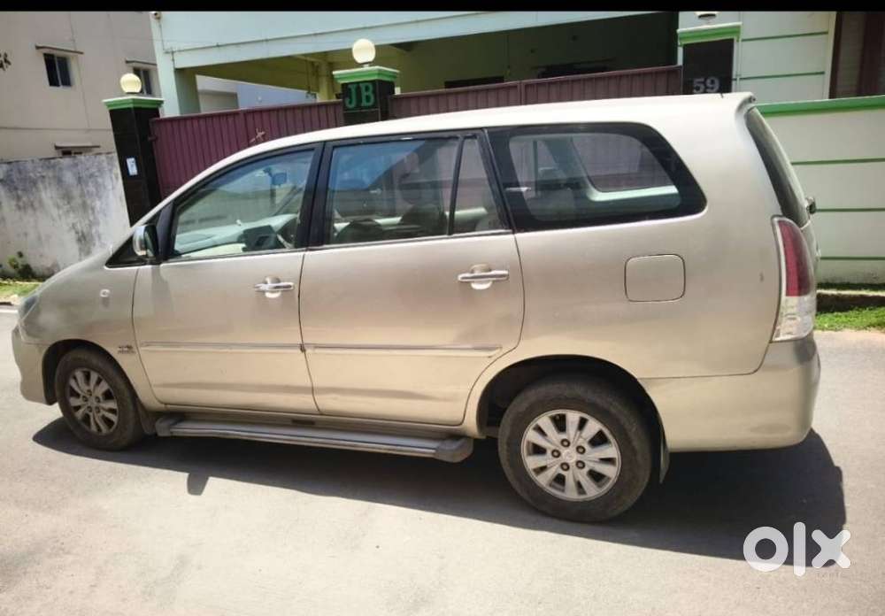 Toyota Innova 2.0 V, 2010, Diesel