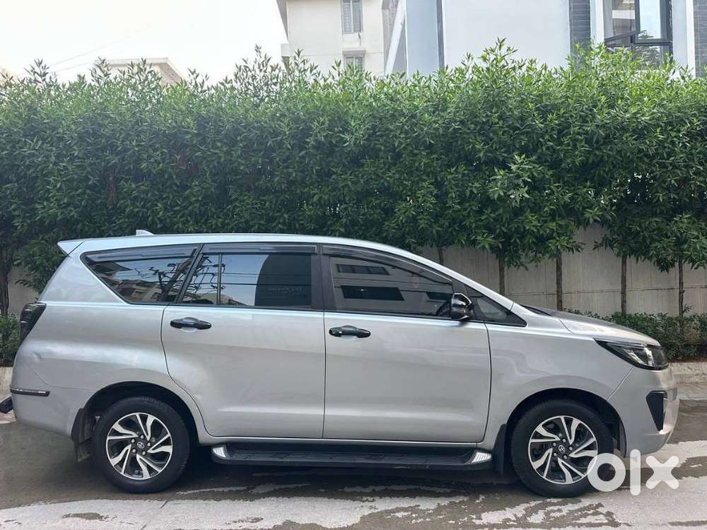 Toyota Innova Crysta [2020-ongoing] 2.4 Gx 8 Str, 2022, Diesel