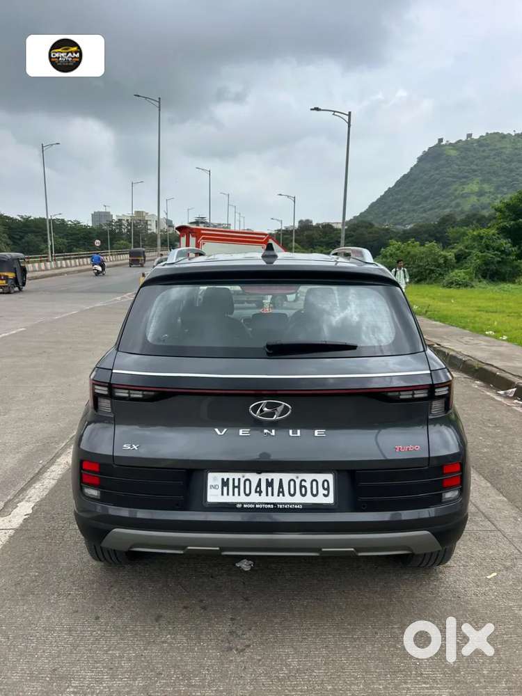Hyundai Venue 1.0 Sx (o) Turbo Dct, 2024, Petrol
