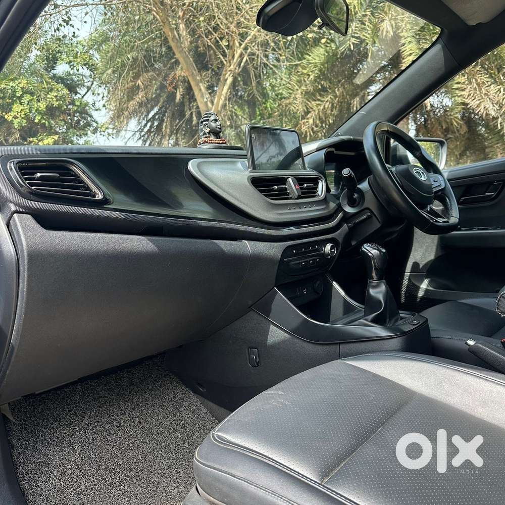 Tata Altroz 1.2 Xt I-turbo Dark Edition, 2023, Petrol