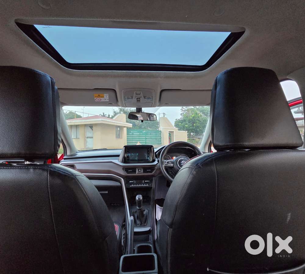 Maruti Suzuki Brezza 1.5 Zxi Smart Hybrid Dual Tone, 2023, Petrol