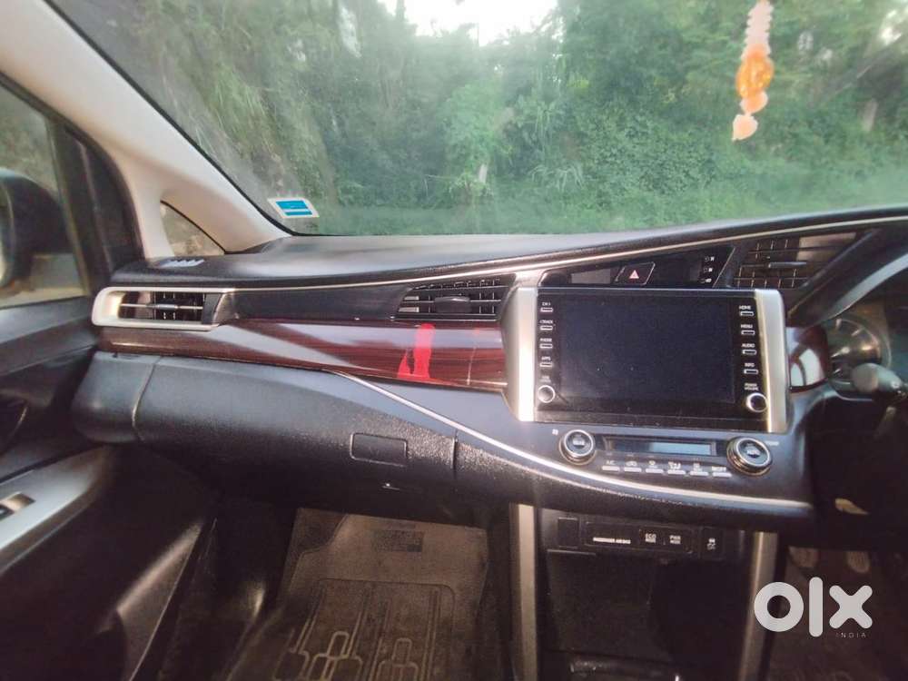 Toyota Innova Crysta 2.4 V, 2021