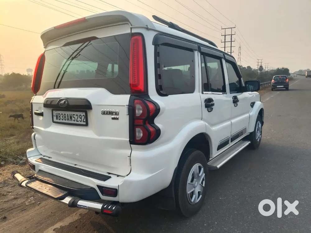 Mahindra Scorpio 2017 Diesel 92863 Km Driven