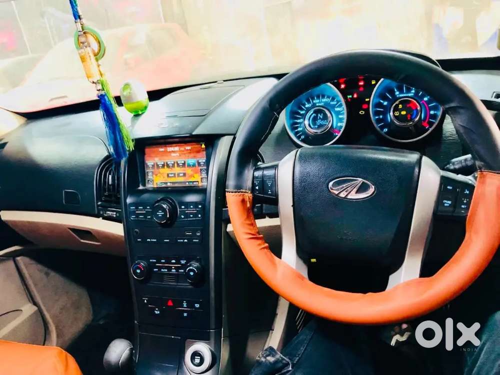 Mahindra Xuv500 2016 Diesel 70000 Km Driven