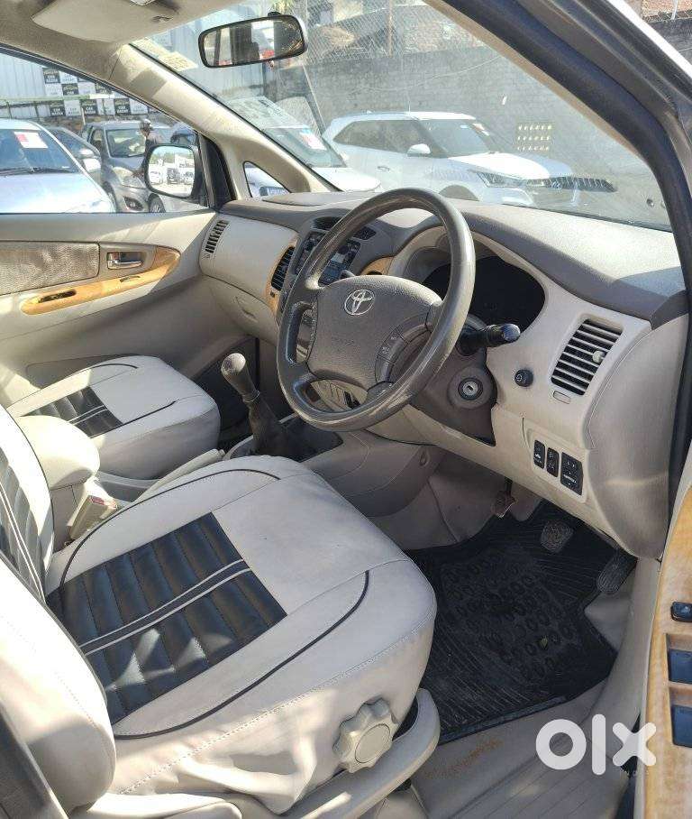 Toyota Innova 2.5 V 7 Str, 2010, Diesel