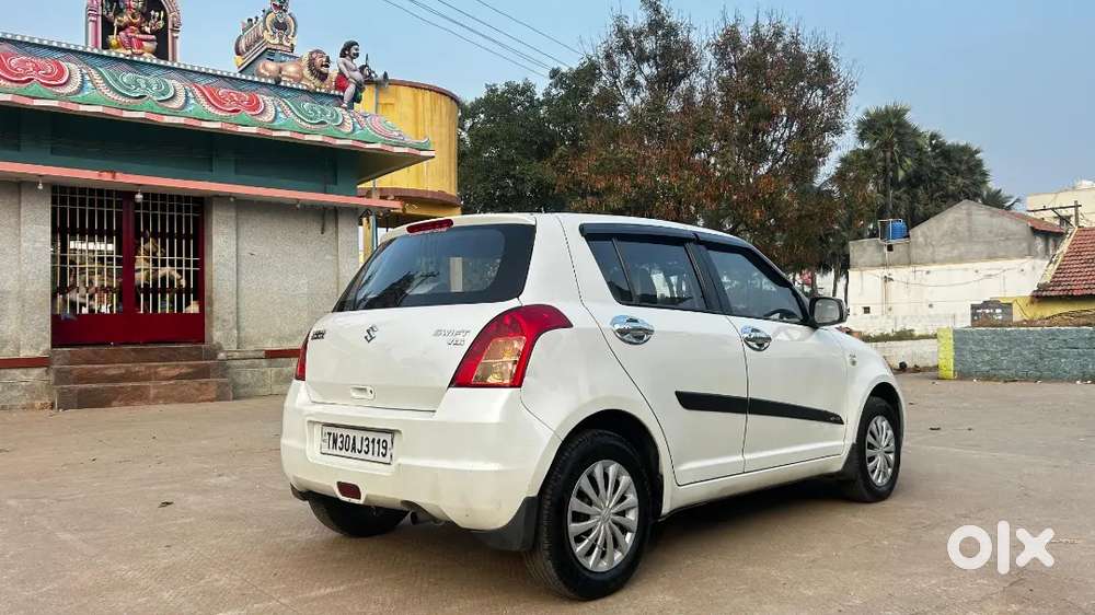 Maruti Suzuki Swift 2010 Diesel 85000 Km Driven