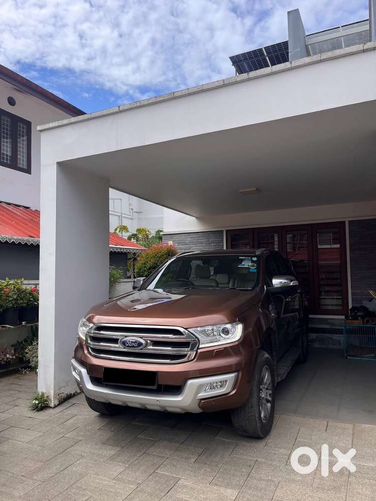 Ford Endeavour 2016