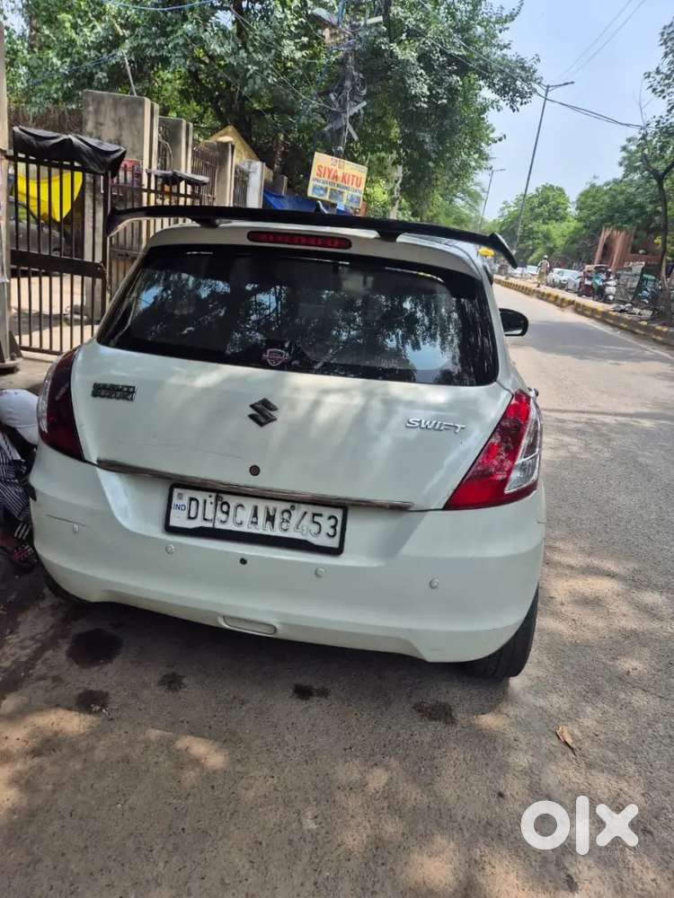 Maruti Suzuki Swift Lxi 2017  Petrol + Cng (on Rc)  New Tyres
