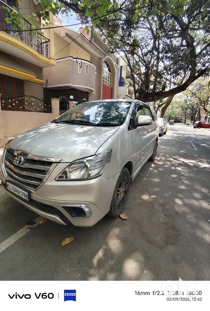 Toyota Innova 2012 Diesel 193000 Km Driven