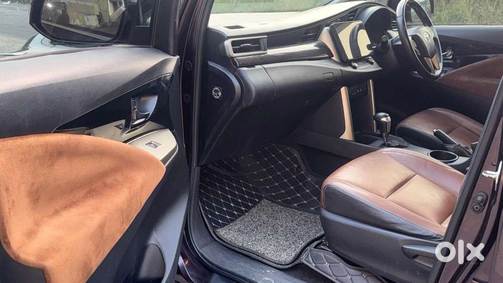 Toyota Innova Crysta 2.8z Automatic, 2017, Diesel