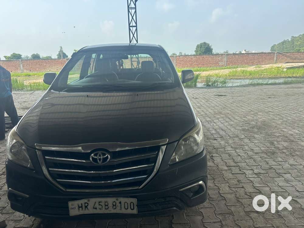 Toyota Innova 2013
