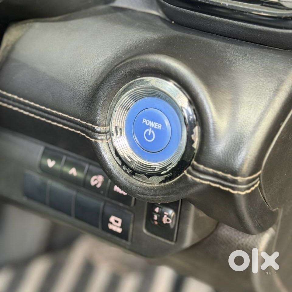 Maruti Suzuki Grand Vitara 1.5 Alpha Plus Intelligent Hybrid Ecvt, 2..