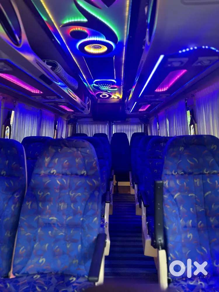 Travelar 17 Seat A/c 
 Model -2019
Pkn Ac
Josh Worke