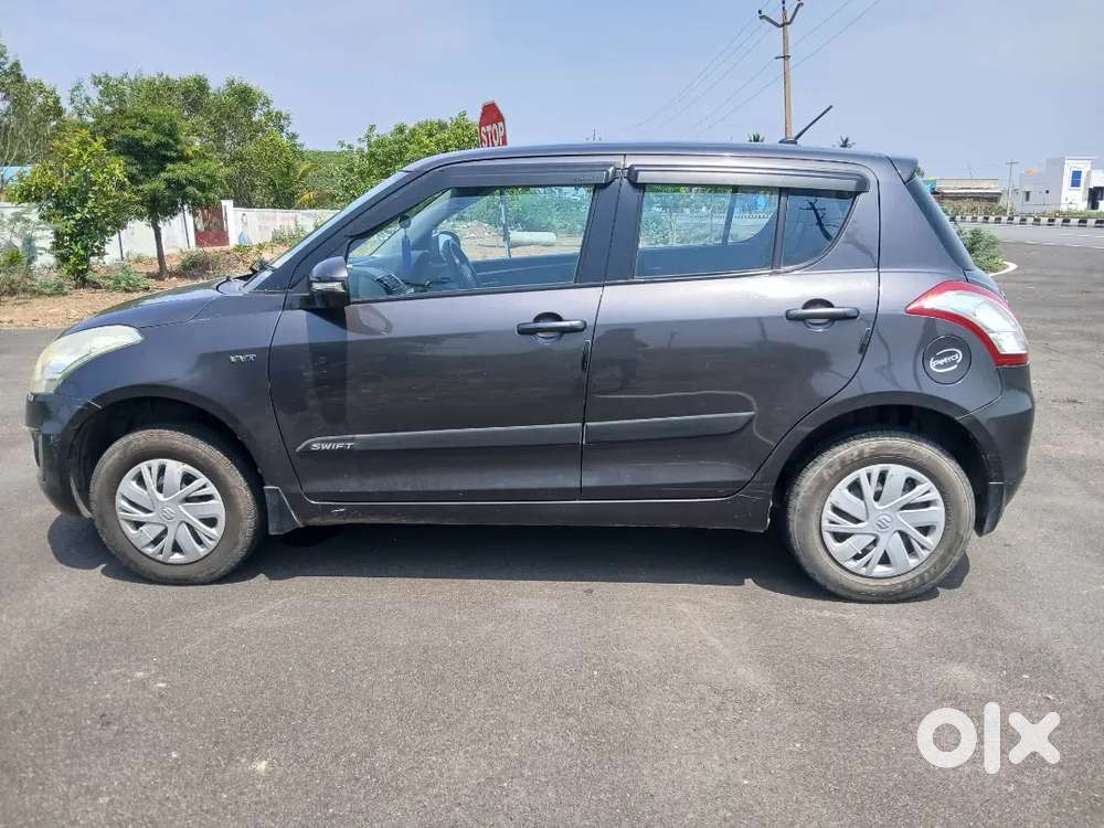Maruti Suzuki Swift 2017 Petrol 123258 Km Driven