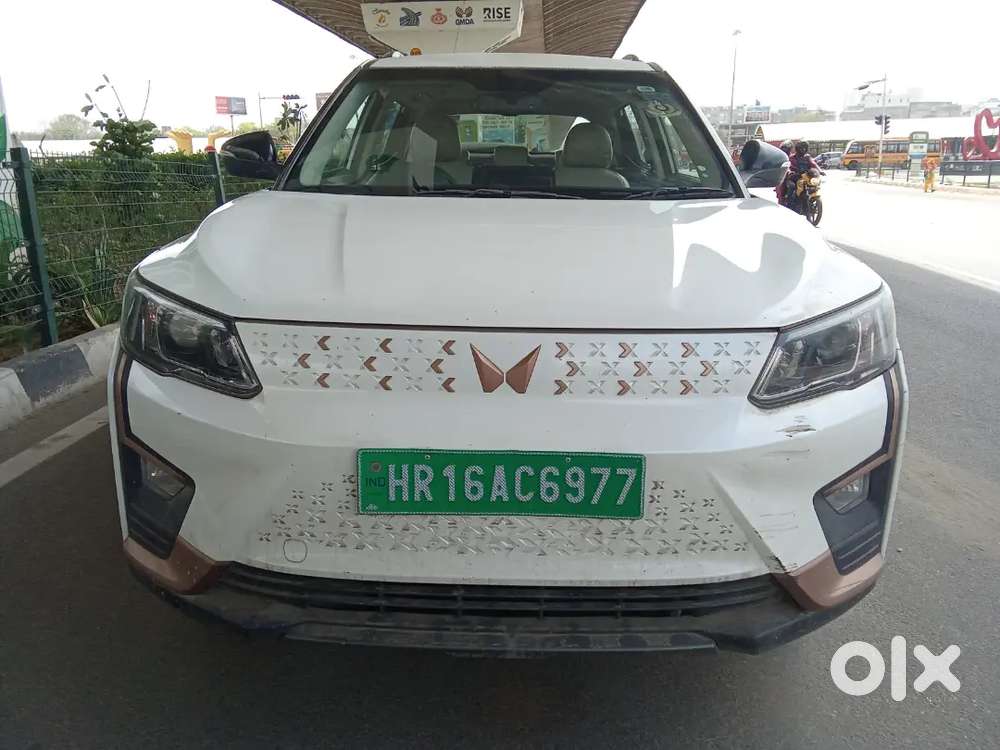 Mahindra Xuv400 2024 Electric 68000 Km Driven